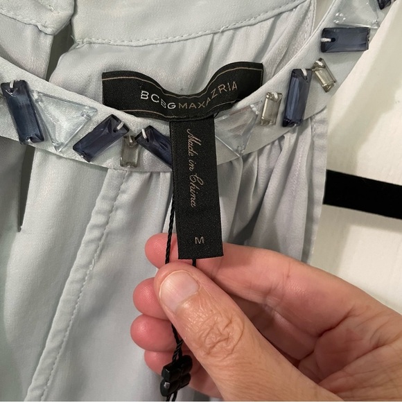 BCBG Max Azria NWT Light Blue Bejeweled Razorback Top Size Medium - Picture 5 of 8